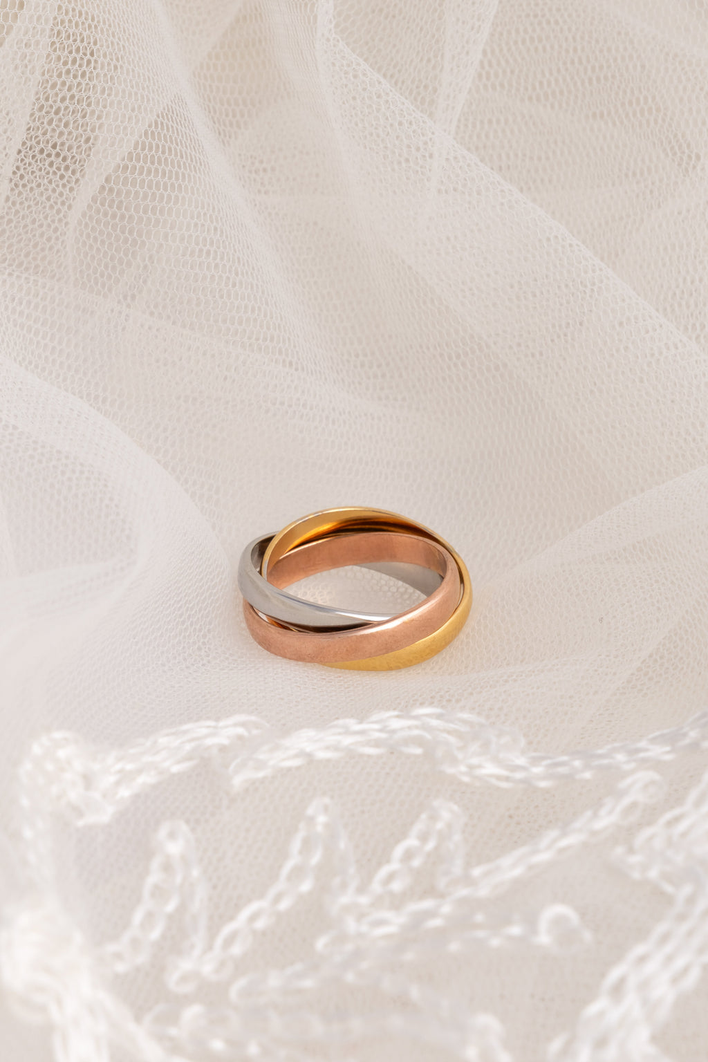 Tri-Color Interlocking Rings - Flâneur Global® | FG | 925 Fine Silver Jewelry & Accessories