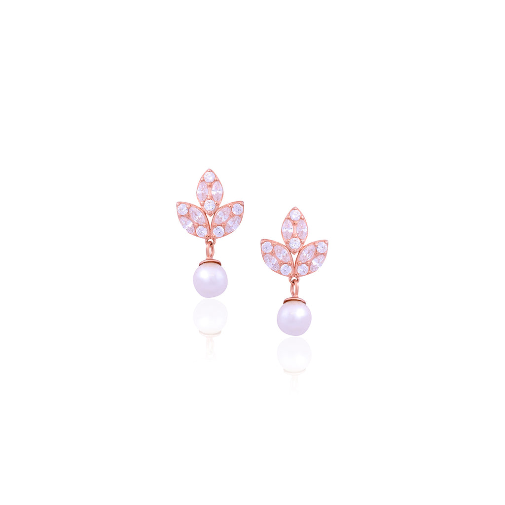 Silver Sparkling Petal Earrings - Flâneur Global® | FG | 925 Fine Silver Jewelry & Accessories