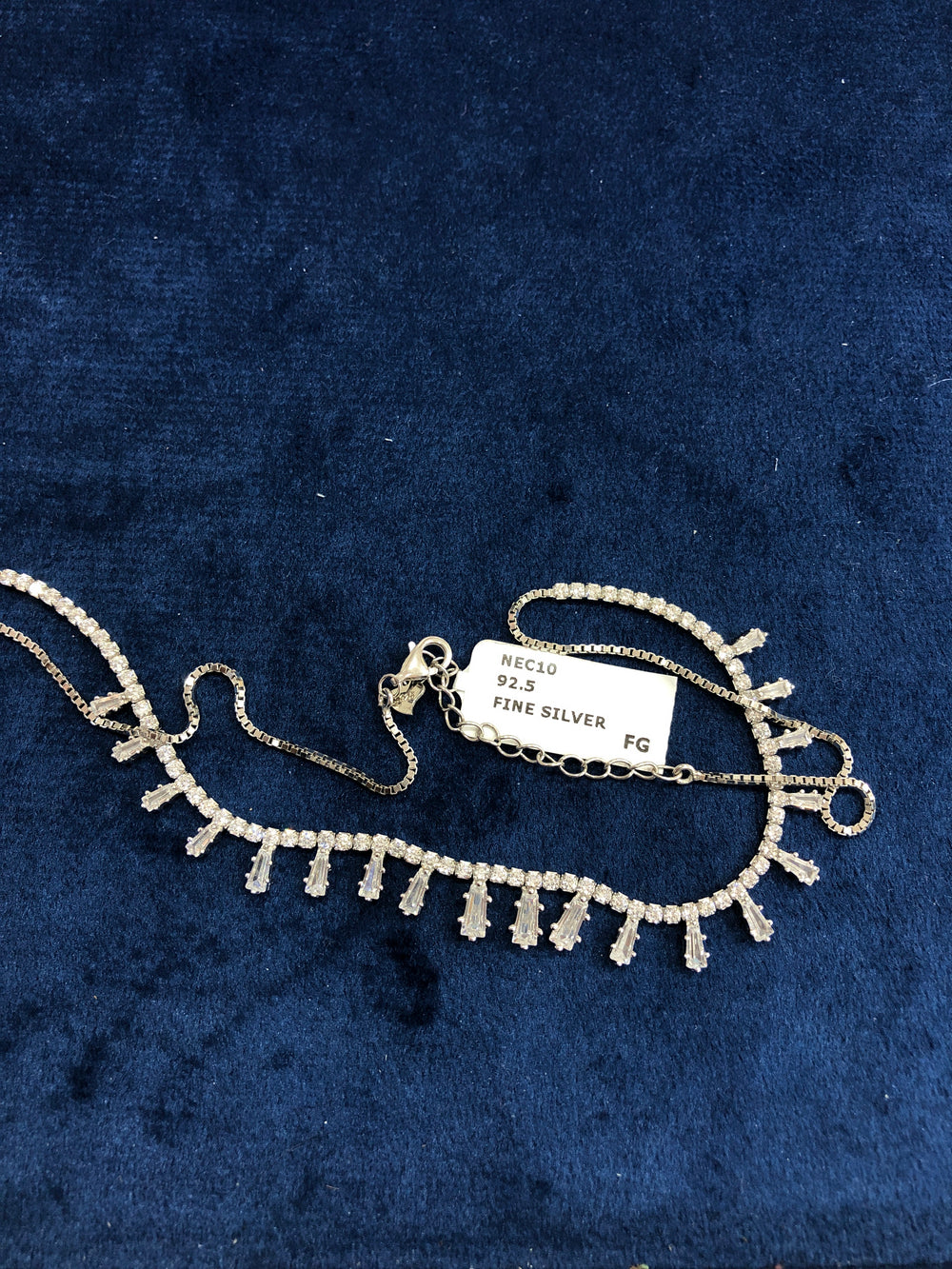 WOMEN'S NECKLACE