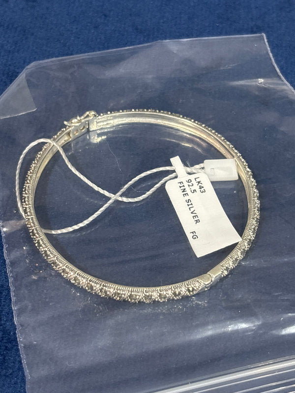 Ladies bracelets
