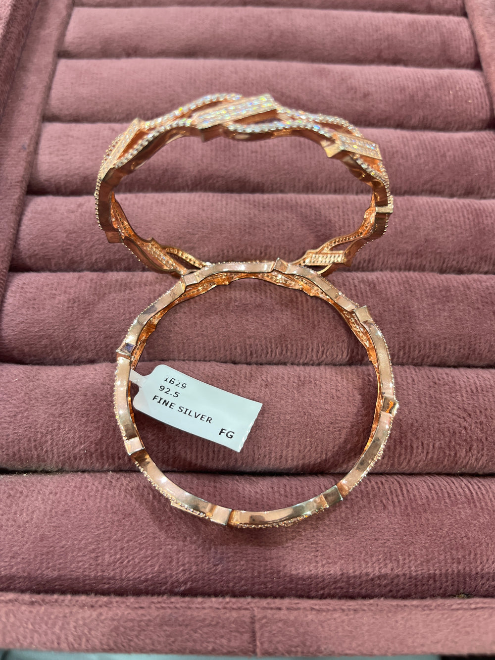 WOMEN'S BANGLES