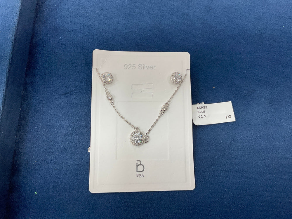 WOMEN'S PENDANT SET WITH CHAIN