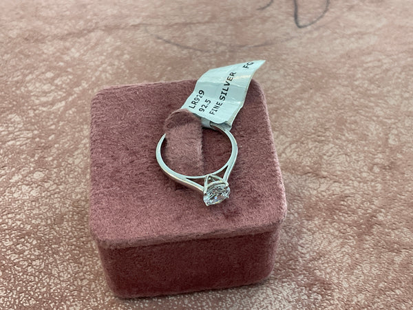 LADIES RING