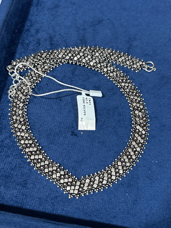 WOMEN'S NECKLACE