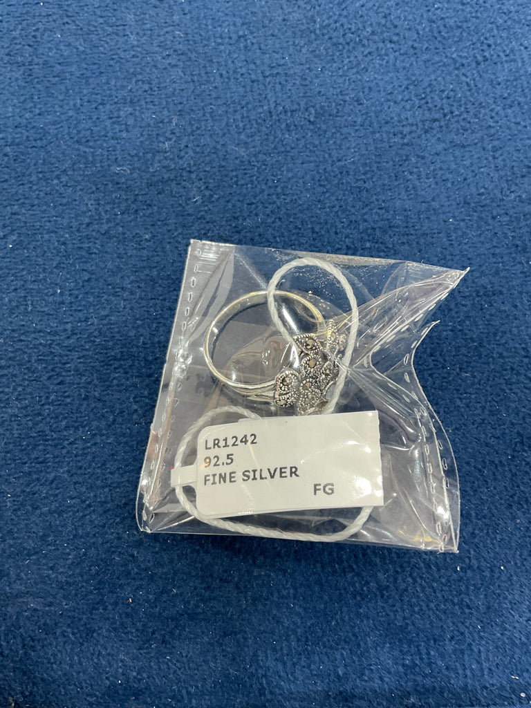 LADIES RING