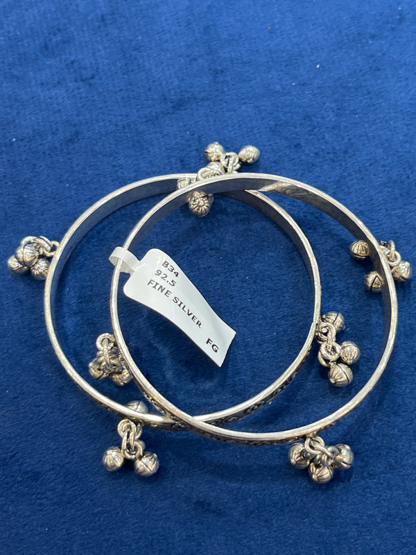 WOMEN'S BANGLES