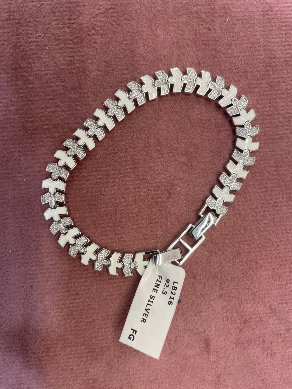 Women's bracelet