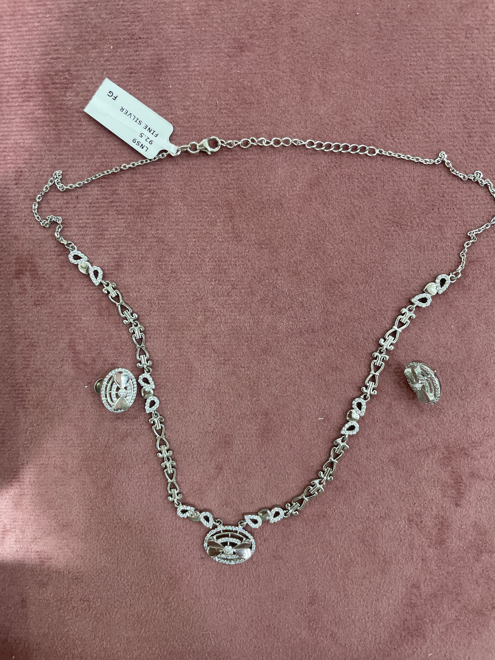 WOMEN'S NECKLACE