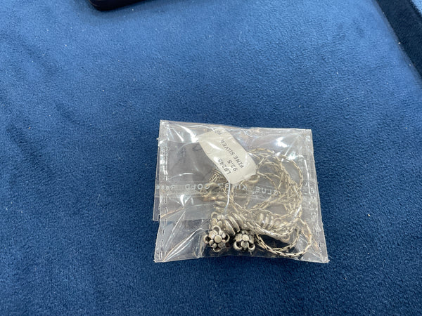 BRACELET WHITE  BOX 44 Nav