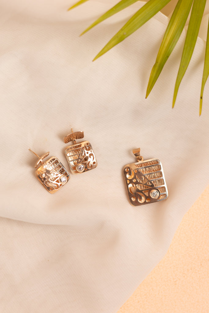 Gold Filigree Drop Earrings