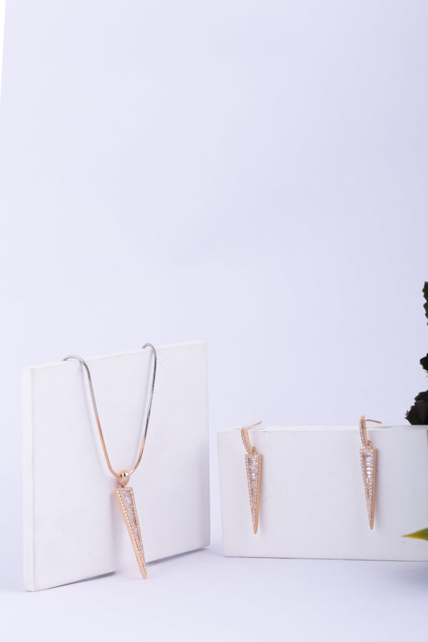 Gold and Diamond Triangle Set