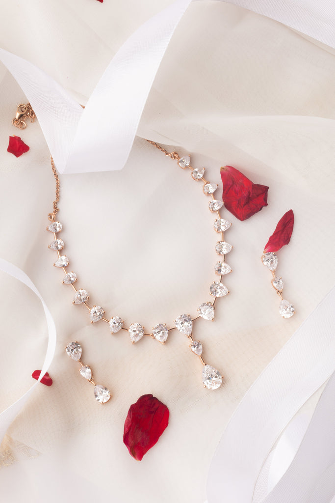 Elegant Teardrop Gemstone Necklace Set