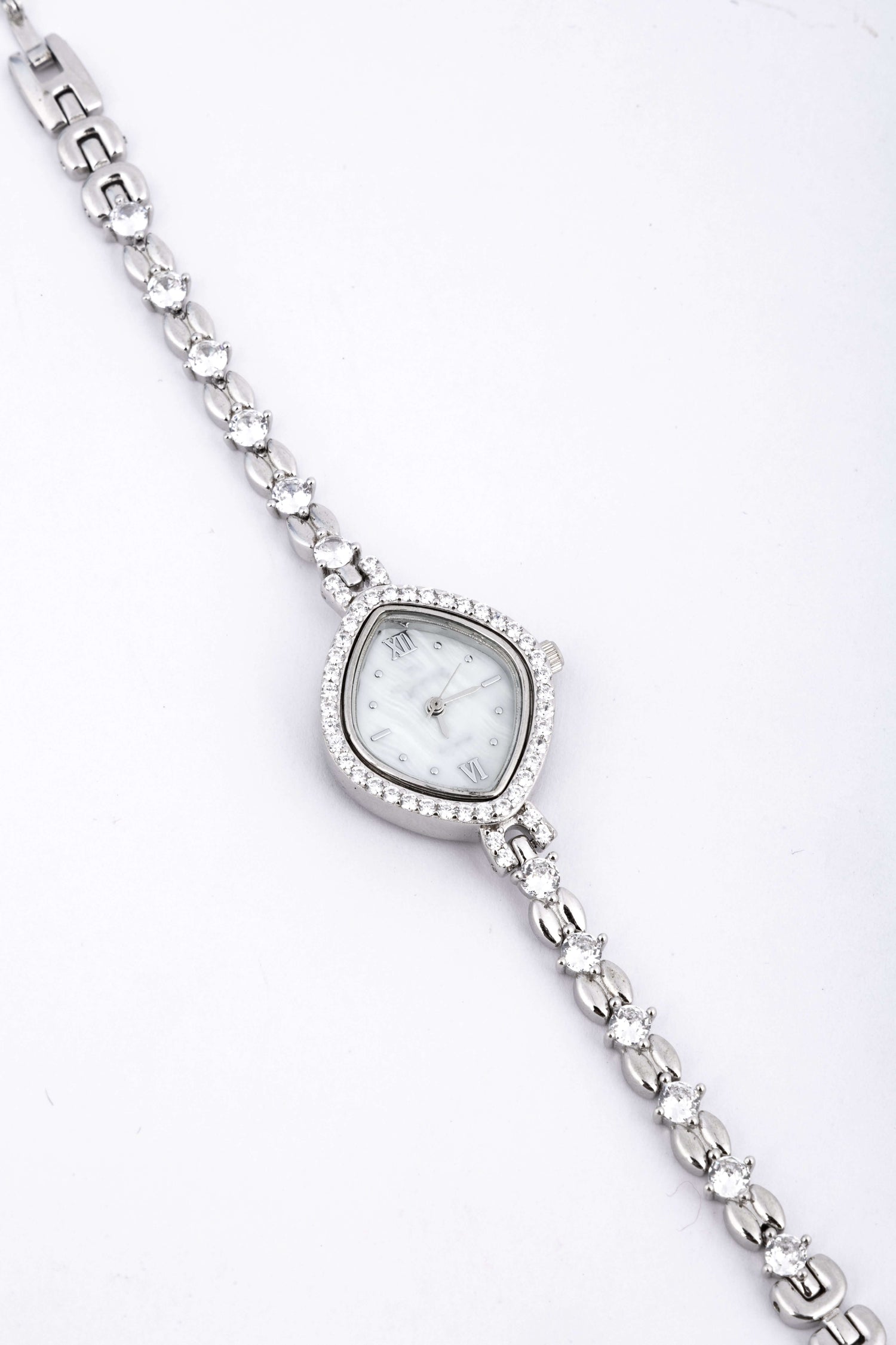 Women's Silver Cushion-Shaped Bracelet Watch - Flâneur Global® | FG | 925 Fine Silver Jewelry & Accessories 