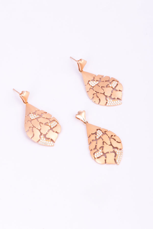 Rose Gold Teardrop Pendant with Diamond Accents