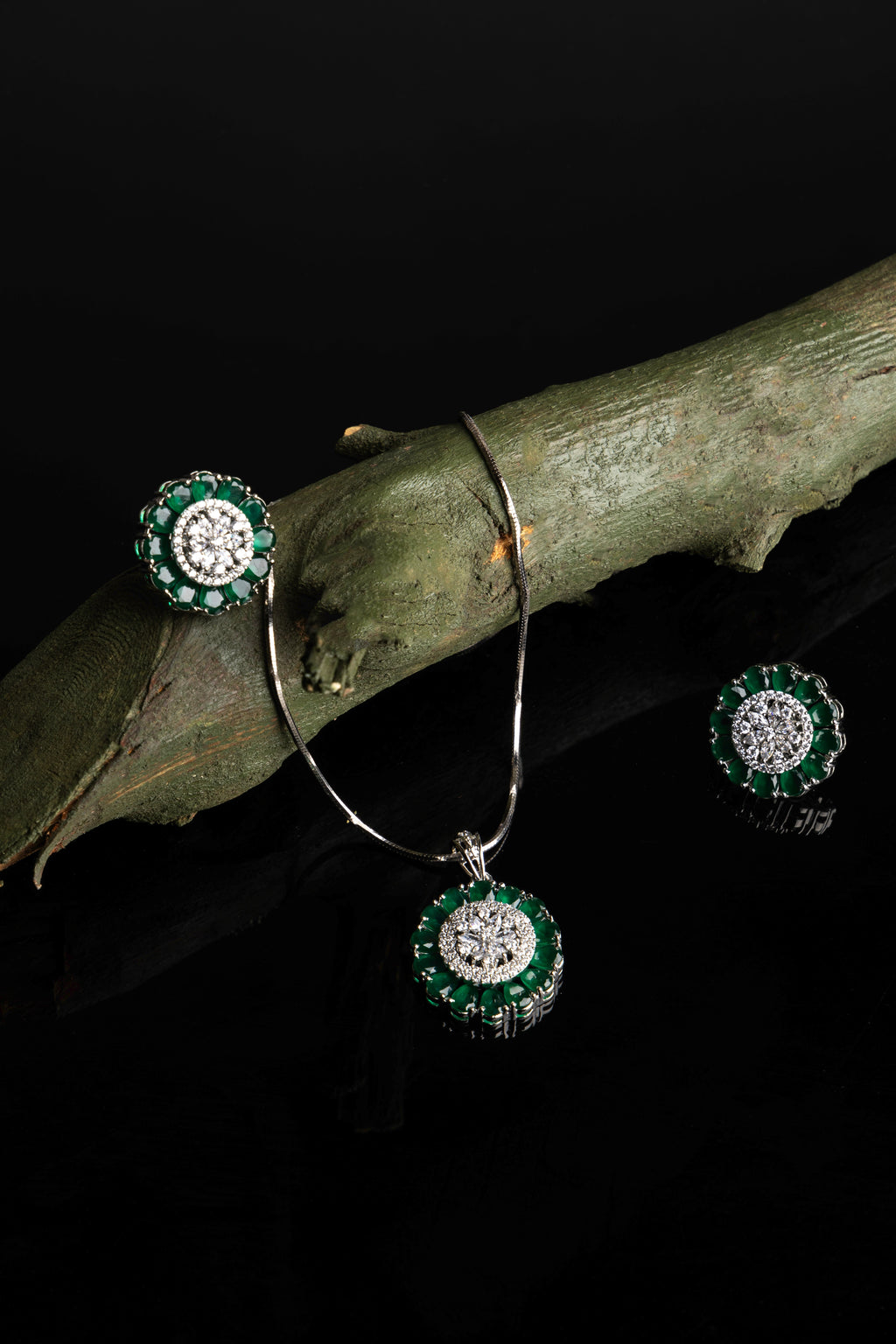 Emerald and Diamond Halo Jewelry Set - Flâneur Global® | FG | 925 Fine Silver Jewelry & Accessories 