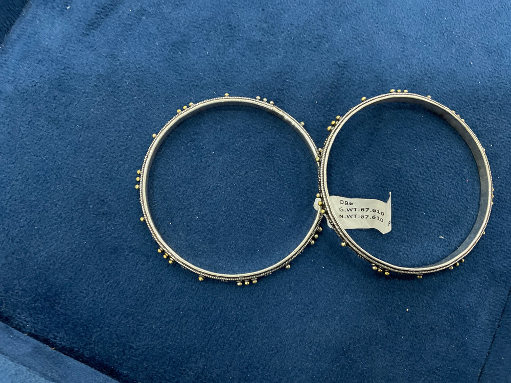 WOMEN'S BANGLES