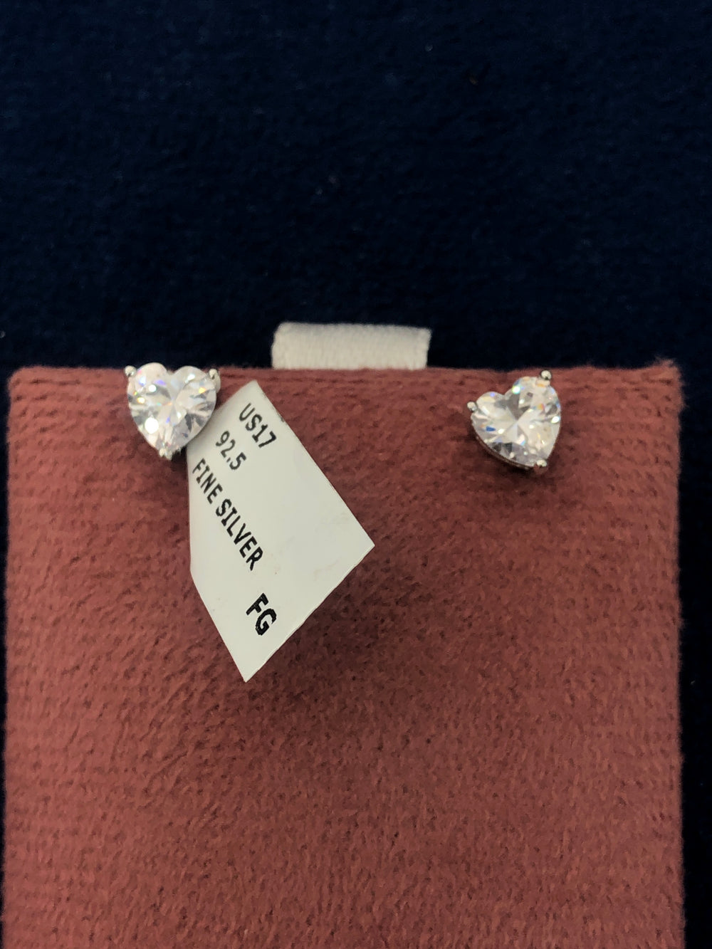 SAME EARRINGS BOX 40