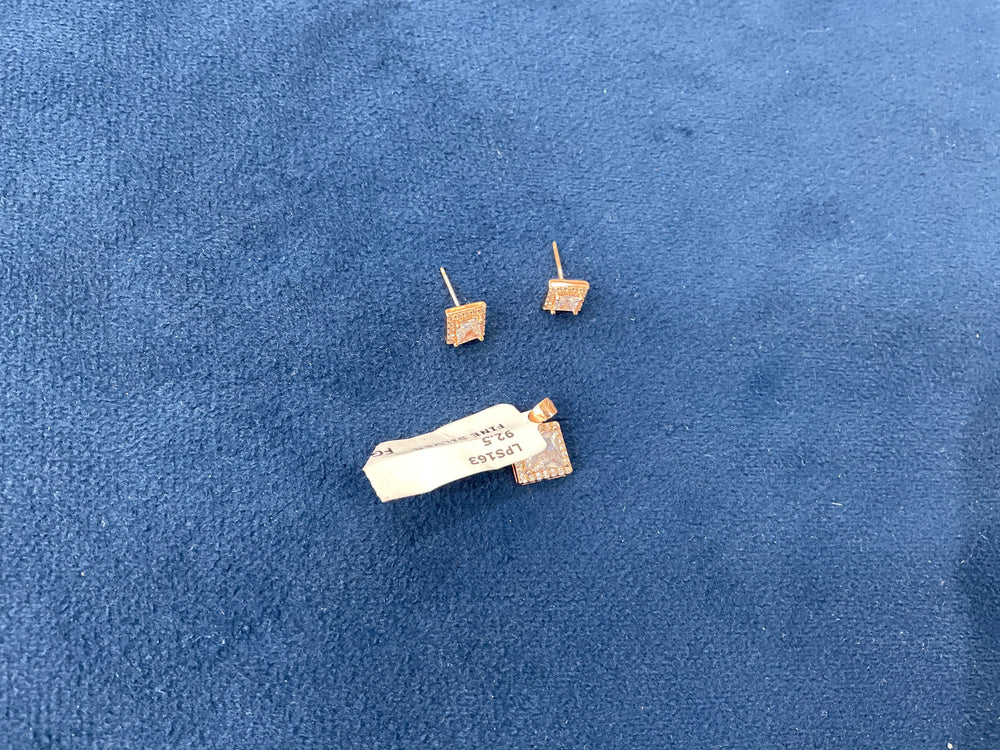 Women's Pendant sets