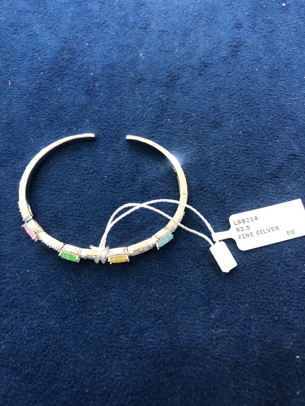 Women's Stiff Bracelet