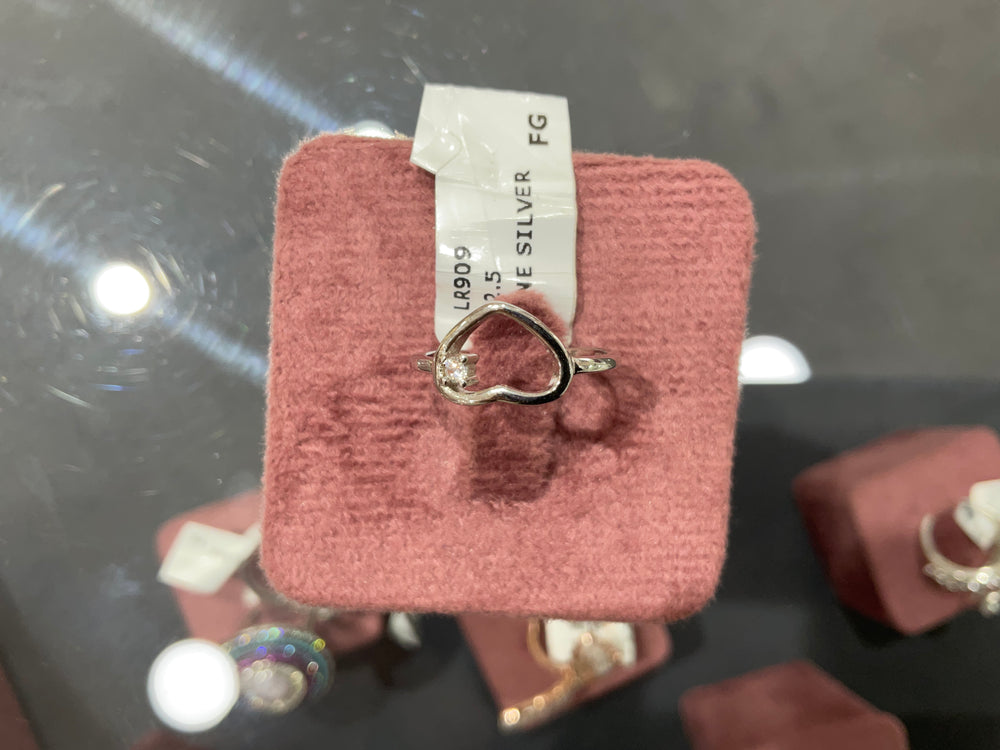LADIES RING