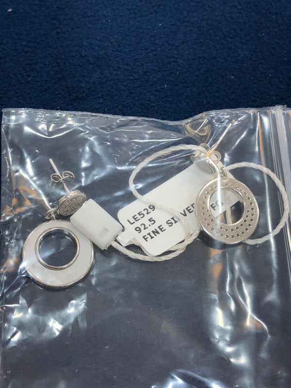 Ladies earrings