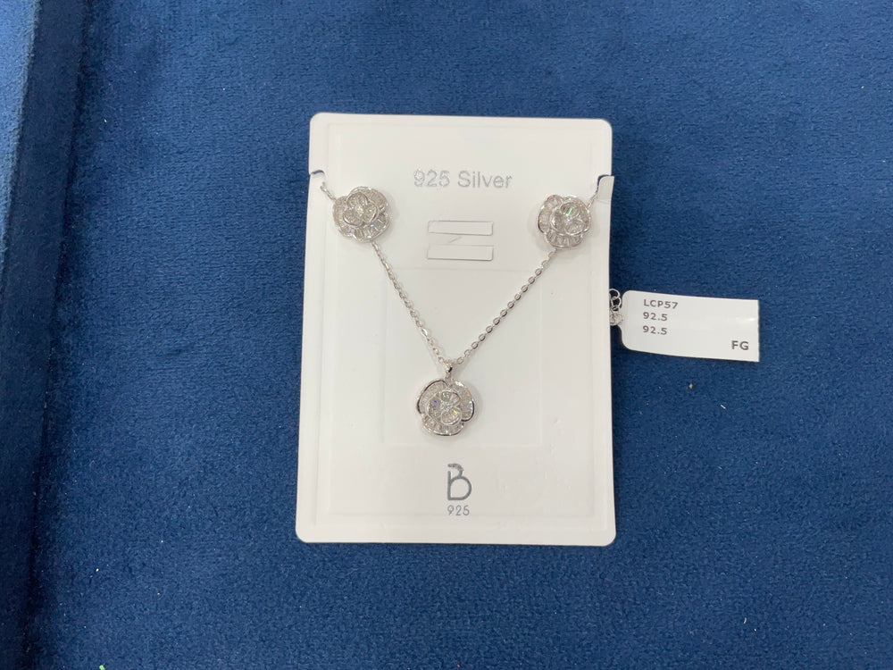 WOMEN'S PENDANT SET WITH CHAIN