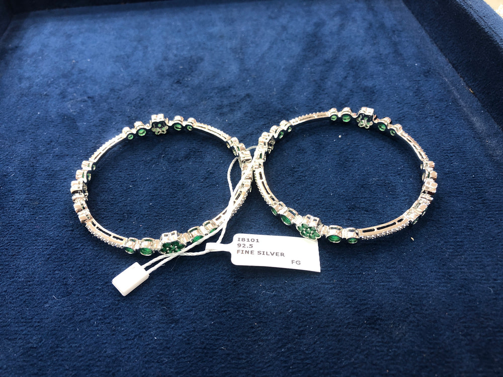WOMEN'S BANGLES