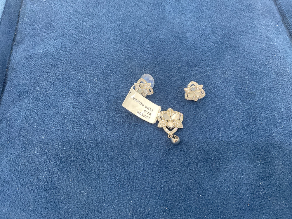 Women's Pendant sets