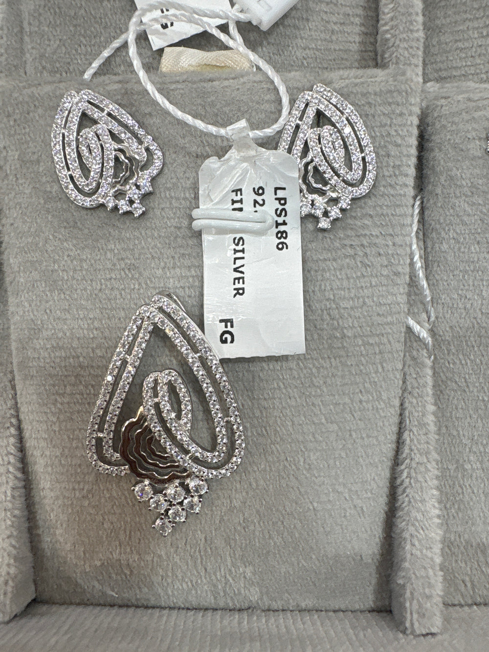 Women's Pendant sets