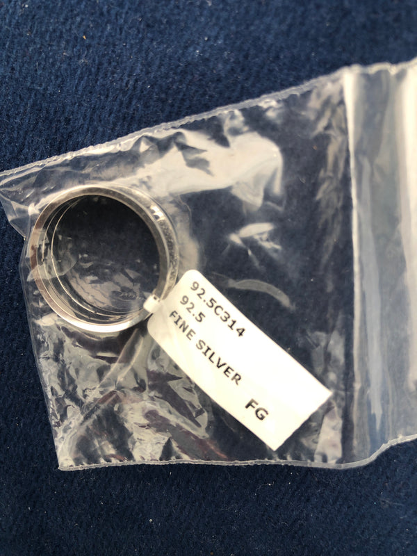 Man’s rings box 17