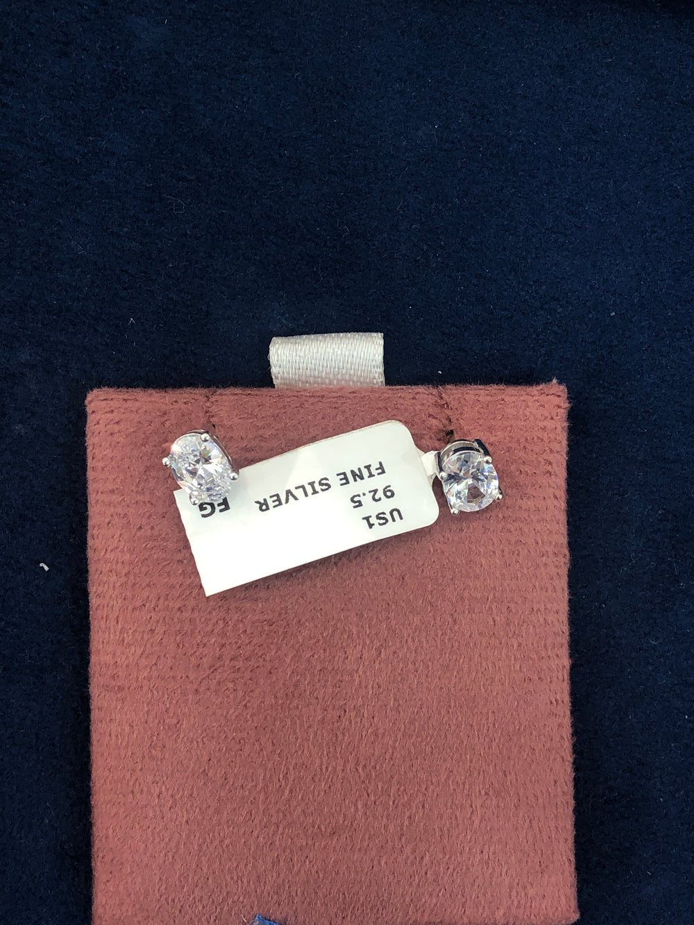 SAME EARRINGS BOX 40