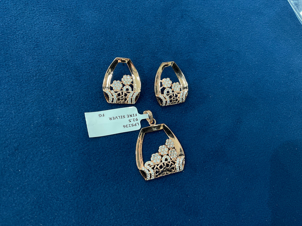 Women's Pendant sets