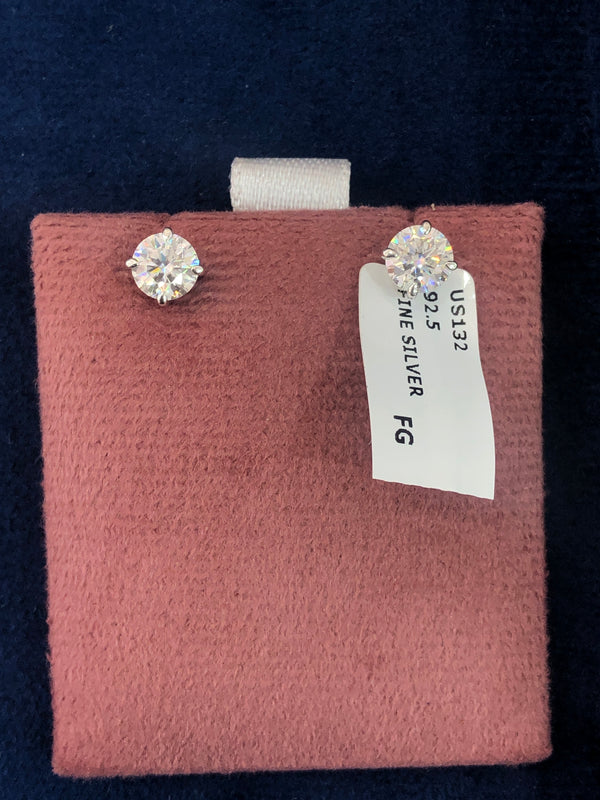 SAME EARRINGS BOX 40