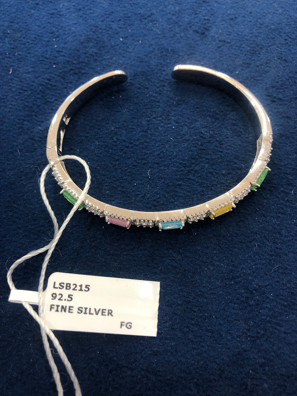 Women's Stiff Bracelet