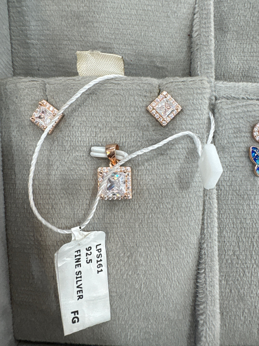 Women's Pendant sets