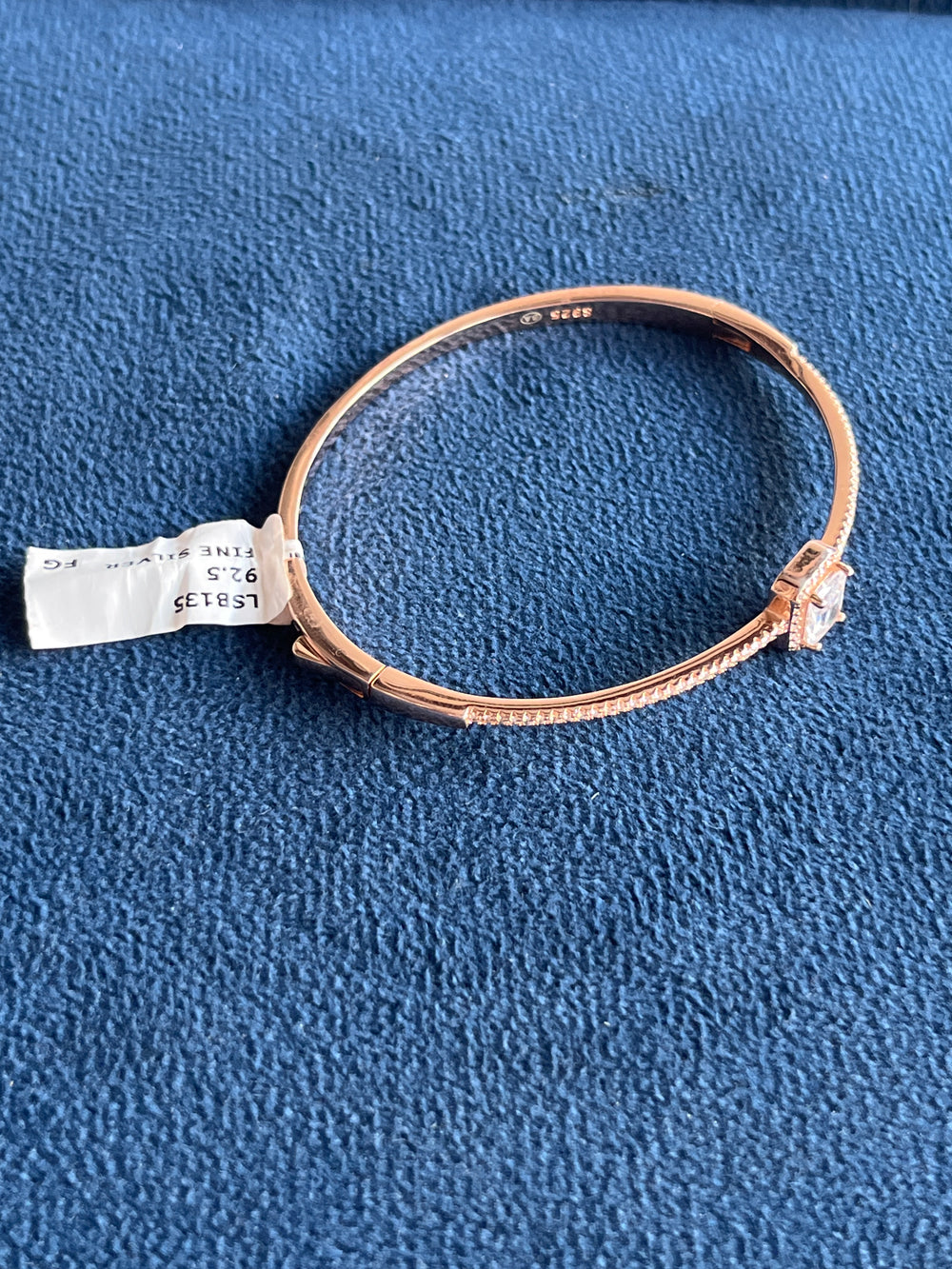 Women's Stiff Bracelet