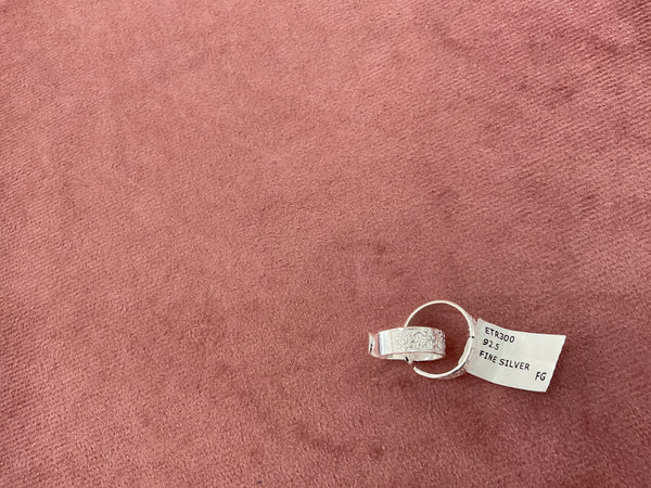 TOE RING WHITE 54