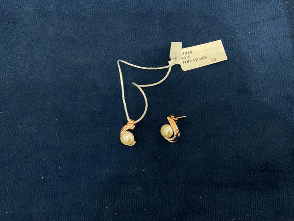 LADIES EARRINGS