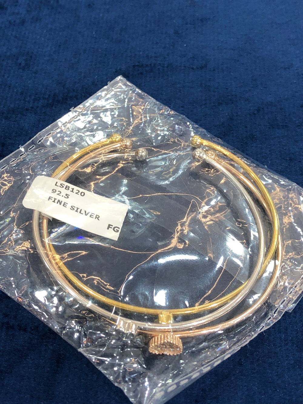 Women's Stiff Bracelet