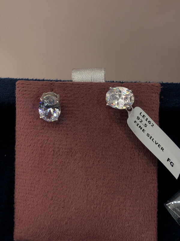 SAME EARRINGS BOX 40