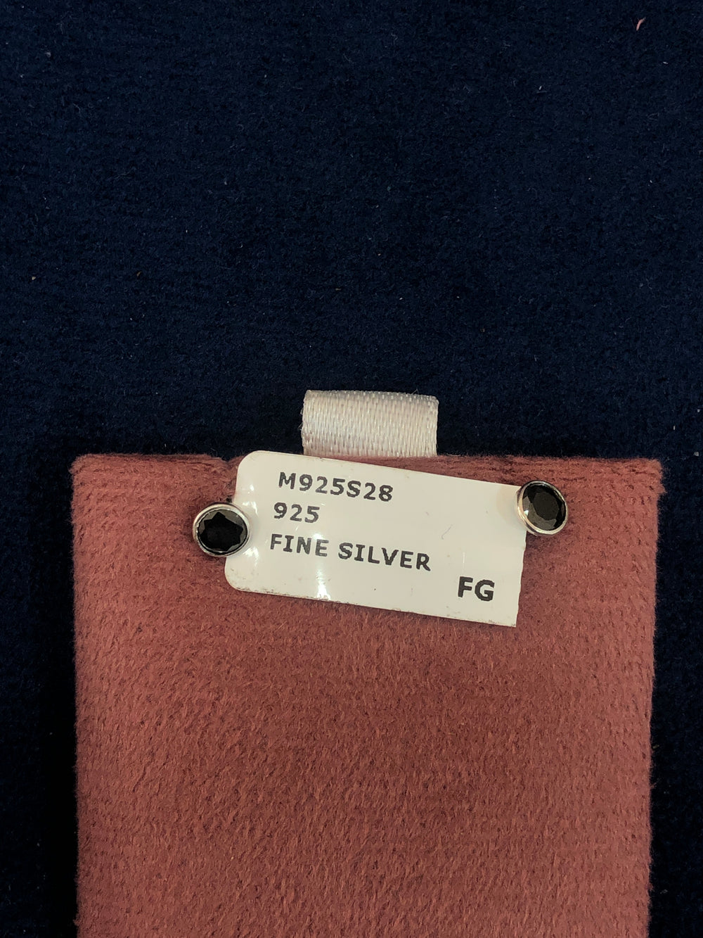 SAME EARRINGS BOX 40