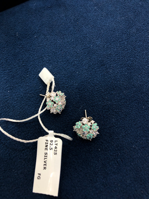 Ladies earrings