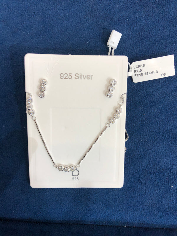 WOMEN'S PENDANT SET WITH CHAIN