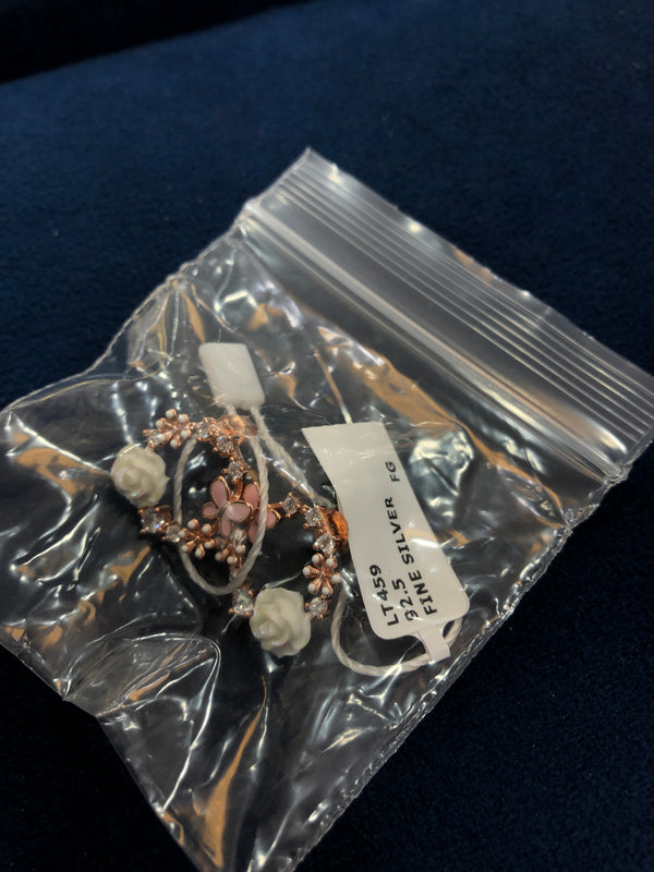 Ladies earrings