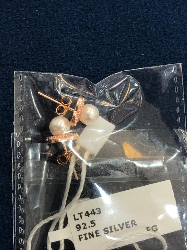 Ladies earrings