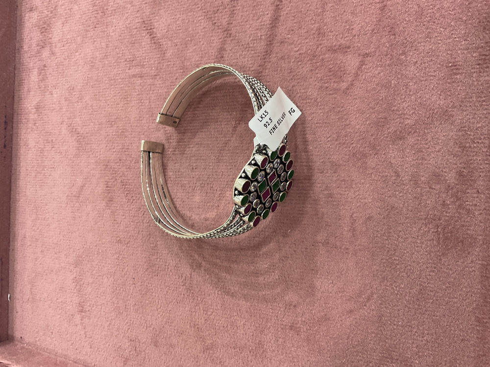 Women's Stiff Bracelet