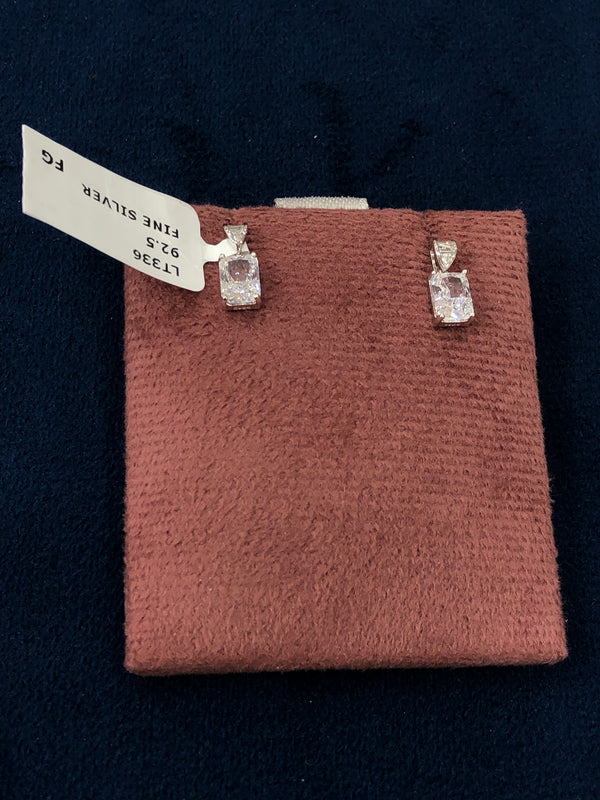 EARRING BOX 35