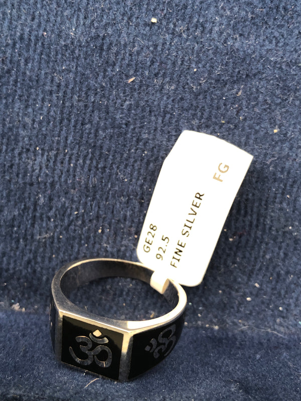 Man’s rings box 17