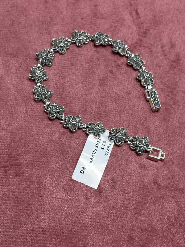 Women's bracelet