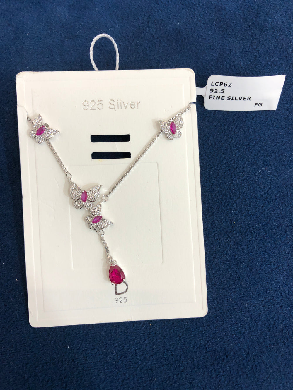 WOMEN'S PENDANT SET WITH CHAIN